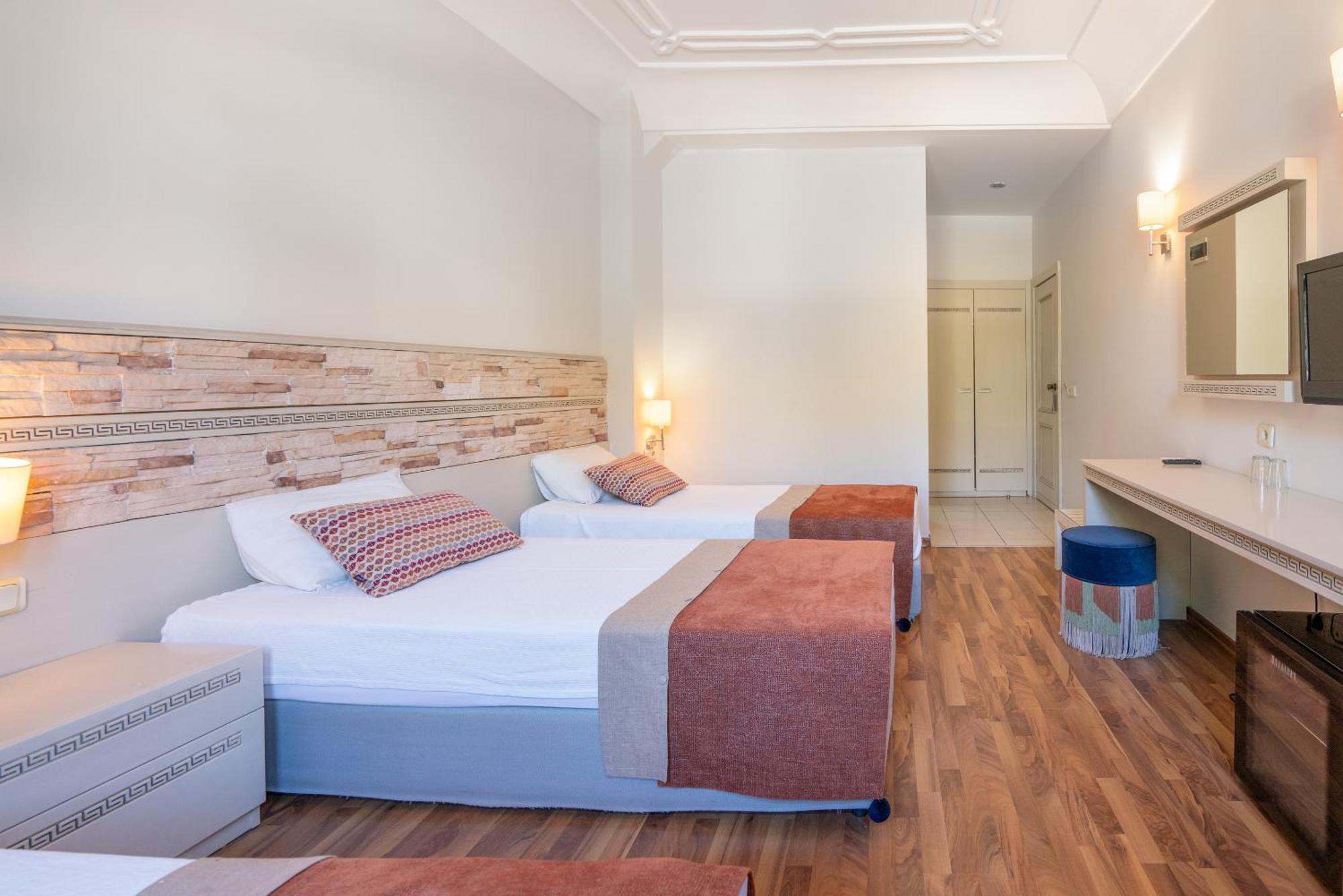 Aspen Kaleiçi Hotel 4*